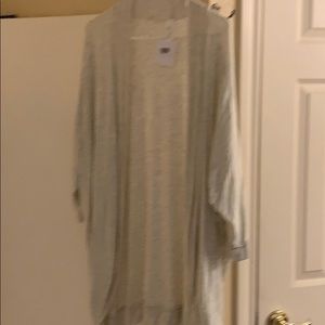 Mid length sleeve over shirt